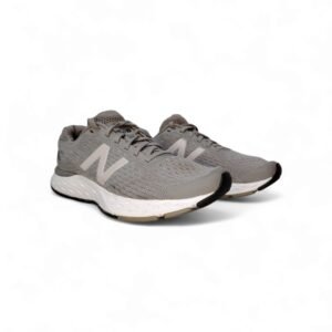 New Balance Mujer 680v6. Talla 7.5