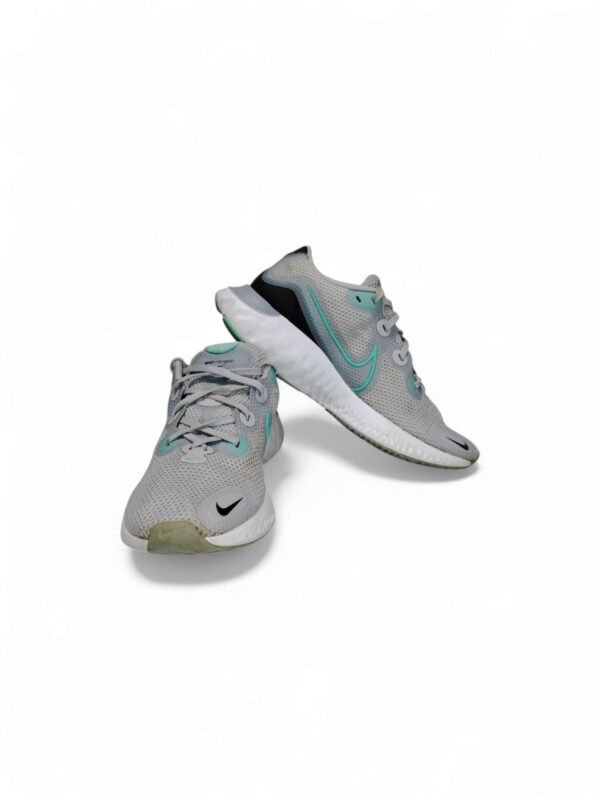 Nike Renew Run Tall 10