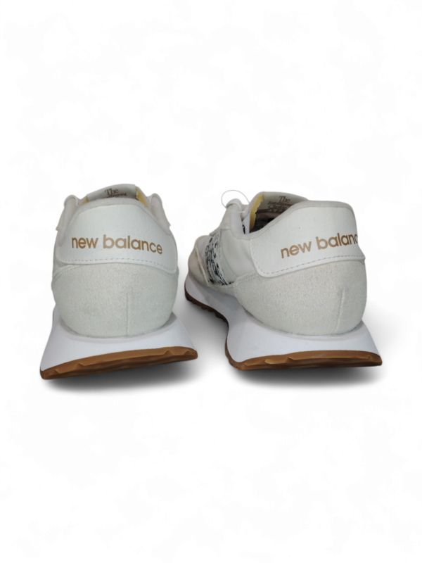 New Balance 237 para mujer. Talla 9.5. - Imagen 5