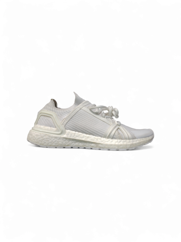Zapatos ADIDAS ULTRA BOOST. Talla 8