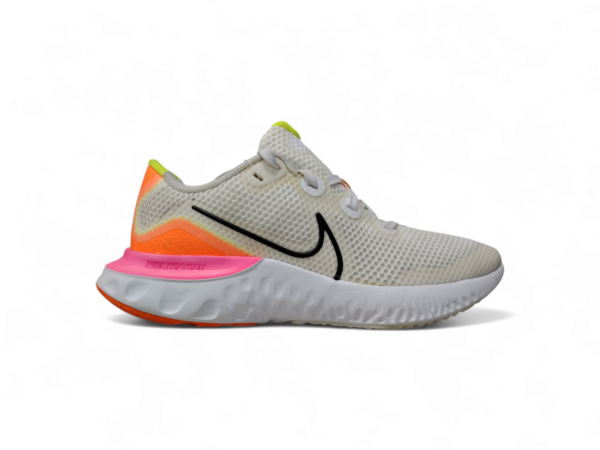 Zapatos NIKE Renew para mujer. Talla 4.5
