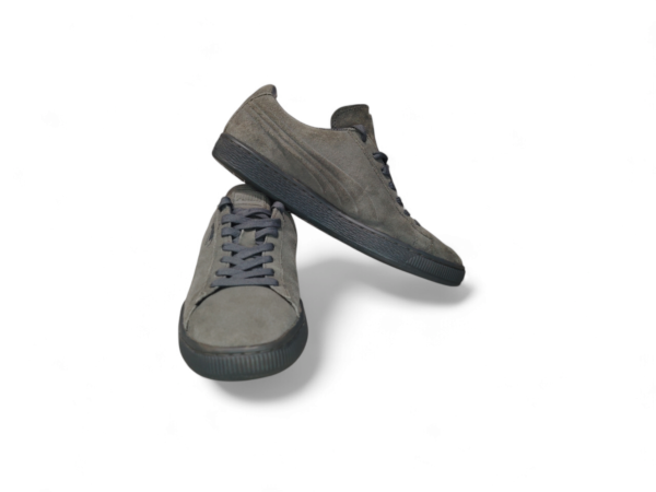 Puma suede Emboss Gris. Talla 8. - Imagen 2