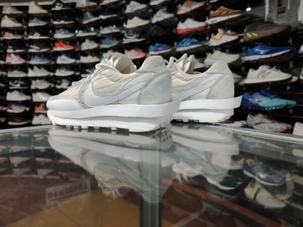 Nike x Sacai Waffle. Talla 5.5 - Imagen 3