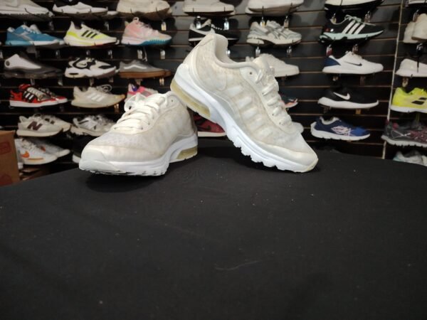 Nike AirMax Sz6 Talla 7 - Imagen 2