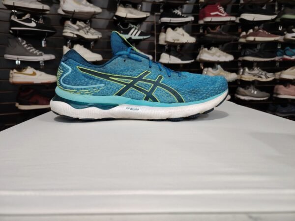 GEL-NIMBUS 24. Talla 12