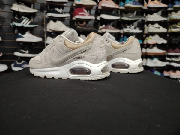 Nike airMax Command. Talla 6.5 - Imagen 3