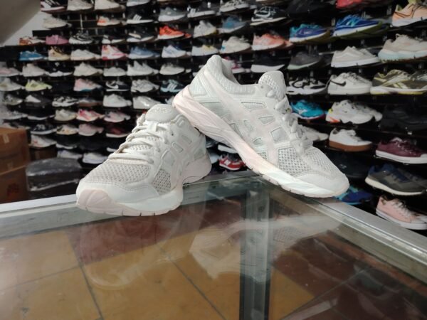 Asics Gel Venture. Talla 6.5 - Imagen 2