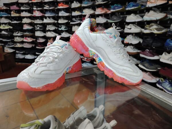 Skechers pink. Talla 8 - Imagen 2