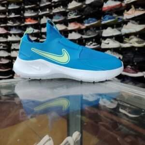 Nike, Talla 7