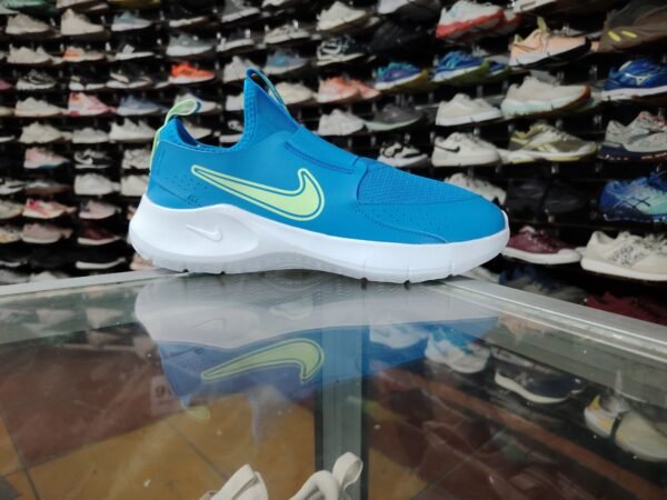 Nike, Talla 7