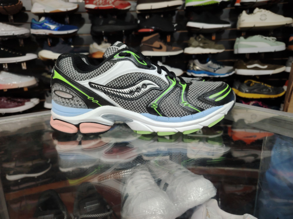Saucony, Talla 7.5