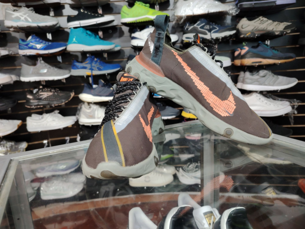 Nike React. Talla 11 - Imagen 2