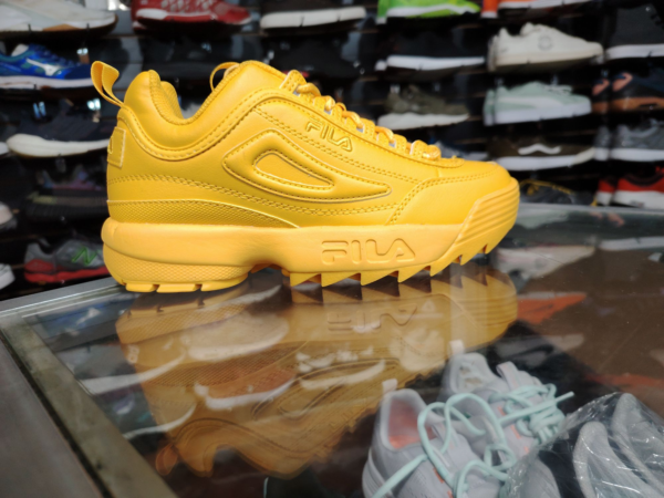 Fila Disruptor. Talla 5