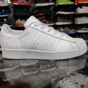 Adidas. Talla 6.5