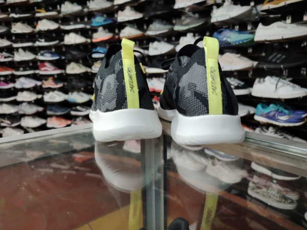 skechers Ultra Flex. Talla 9 - Imagen 3