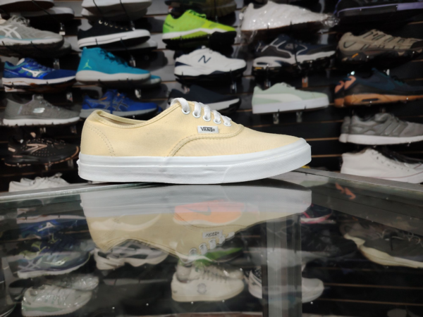 Vans unisex. Talla 5.5H, 7M.