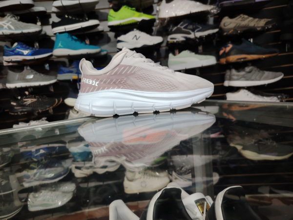 Tennis RBX. Talla 9