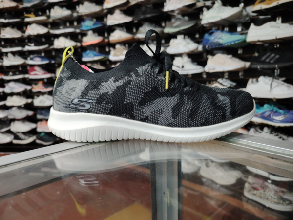 skechers Ultra Flex. Talla 9