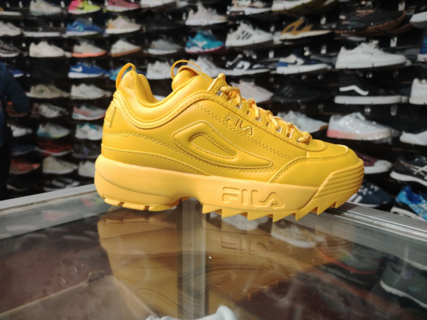 Fila. Talla 6