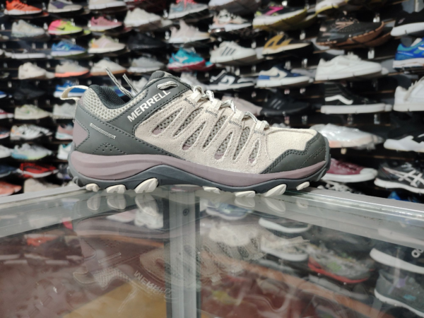 Merrel. Talla 9
