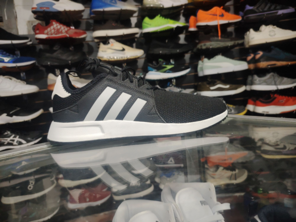 Adidas. Talla 9