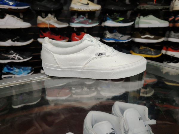 Vans. Talla 6.5, 23cm. C5