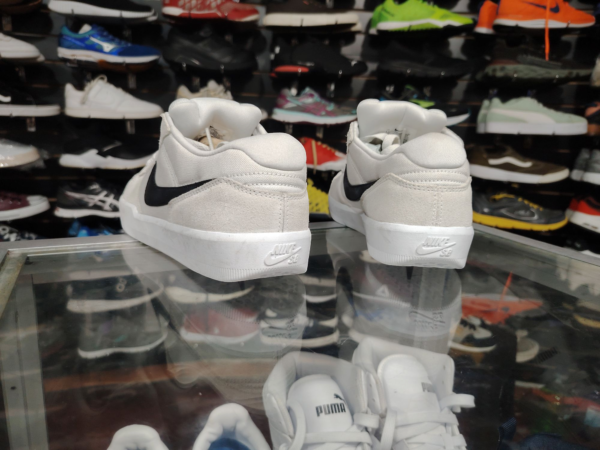 Nike SB. Talla 9.5 - Imagen 3