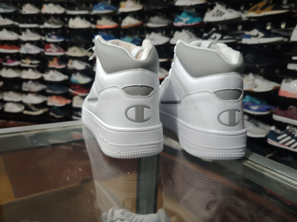 Champion. Talla 9.5 - Imagen 3