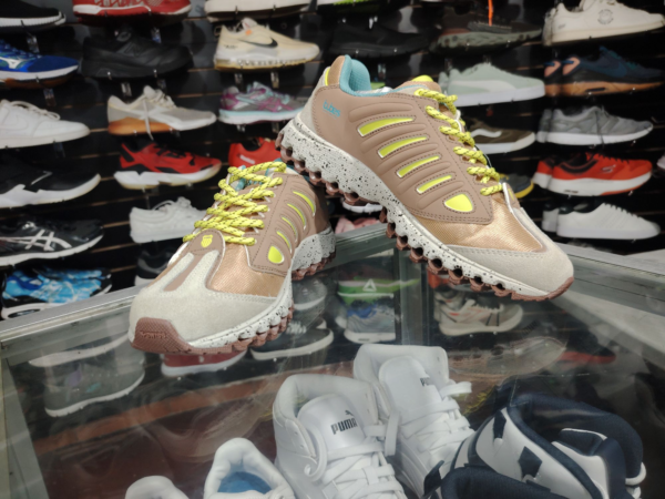KSwiss Tube Pharo. Talla 7.5 - Imagen 2