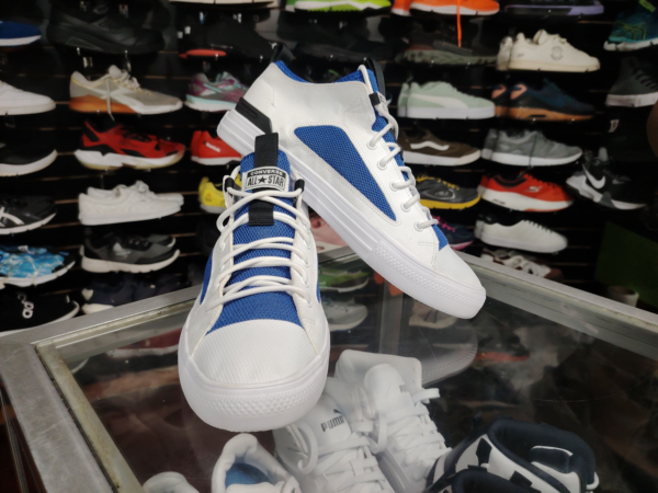 Converse Chuck Taylor All Star. Talla 11 - Imagen 2