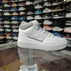 Champion. Talla 9.5