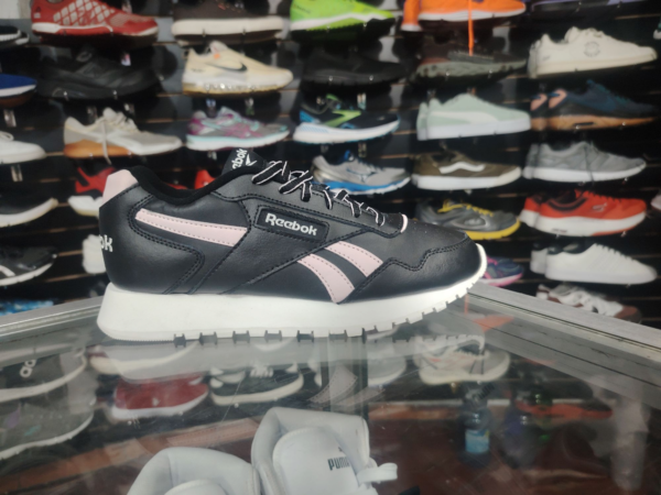 Reebok, Talla 6.5