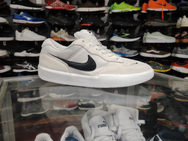 Nike SB. Talla 9.5