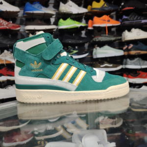 Adidas. Talla 9