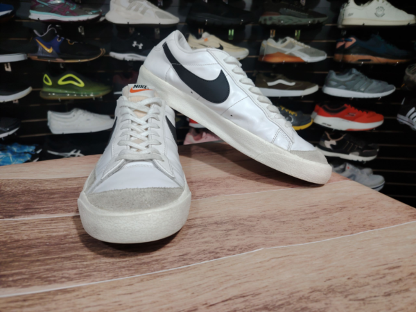 Nike. Talla 12 - Imagen 2