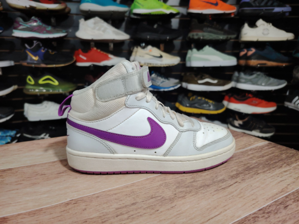 Nike Talla 3.5
