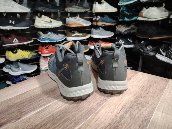 Skechers. Talla 13 - Imagen 3