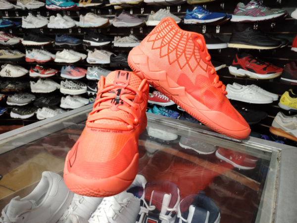 Puma LaMelo Ball. Talla 6.5 - Imagen 2