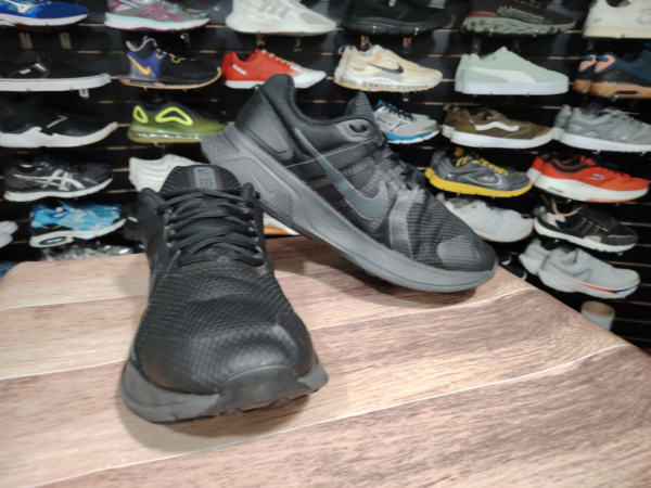 Nike Run Swift2. Talla 10.5 - Imagen 2