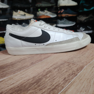Nike Talla 12