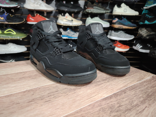Jordan Retro 4 Black Cat - Imagen 2