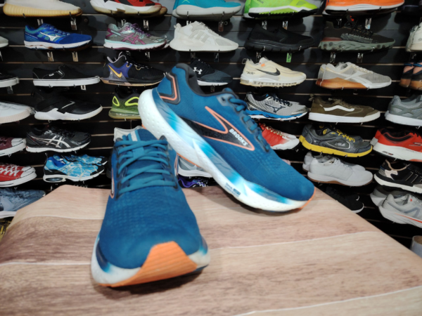 Brooks. Talla 13 - Imagen 2