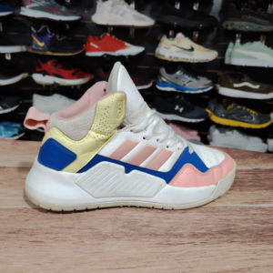 Adidas. Talla 7.5