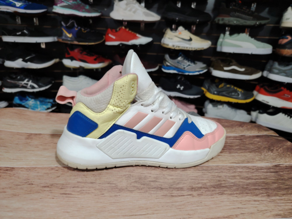 Adidas. Talla 7.5