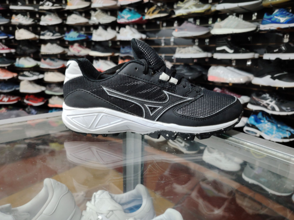 Mizuno Dominante. Talla 7