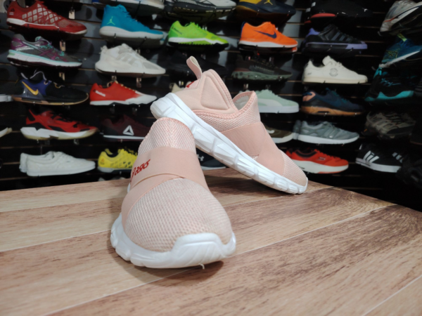 Asics Quantum. Talla 8 - Imagen 2
