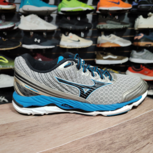Mizuno Wave paradox Running. Talla 10.5