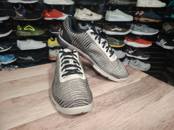 Reebok Crossfit. Talla 10.5 - Imagen 2
