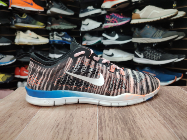 Nike Talla 10