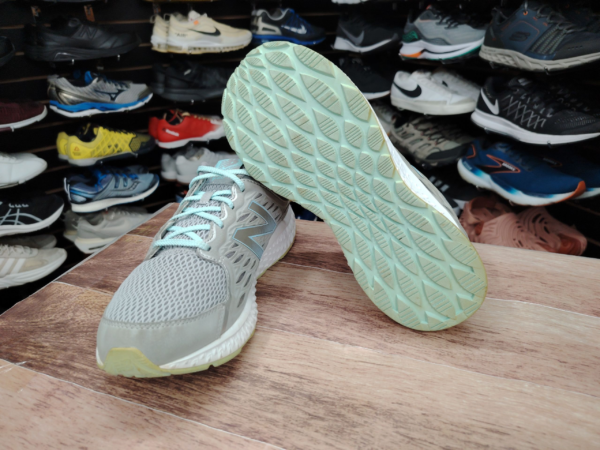 New Balance. Talla 11